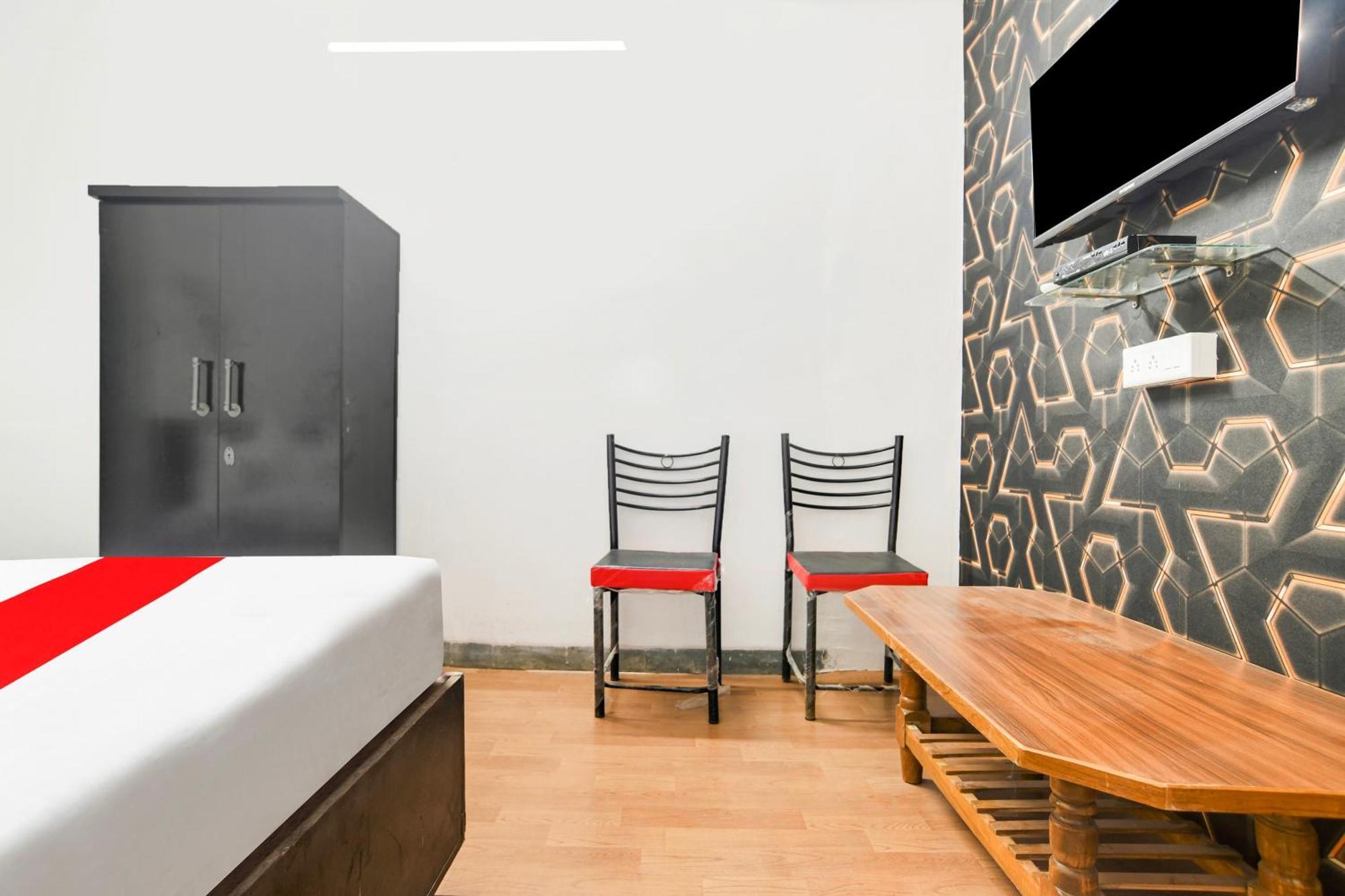 Oyo Flagship Hotel Shree United 인도르 외부 사진